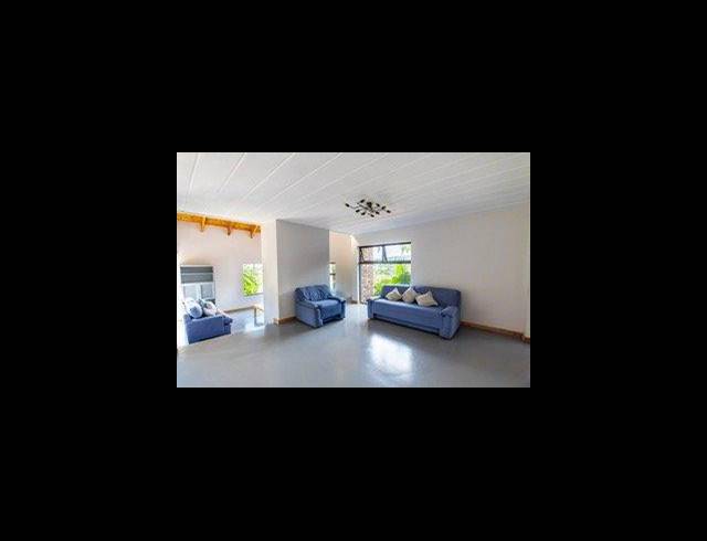 6 BEDROOM HOUSE FOR SALE IN MORELETA PARK